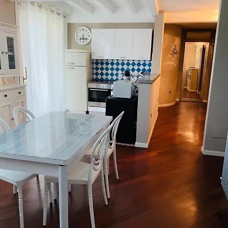 Apartment Desehouse