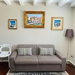 Desehouse Apartament *